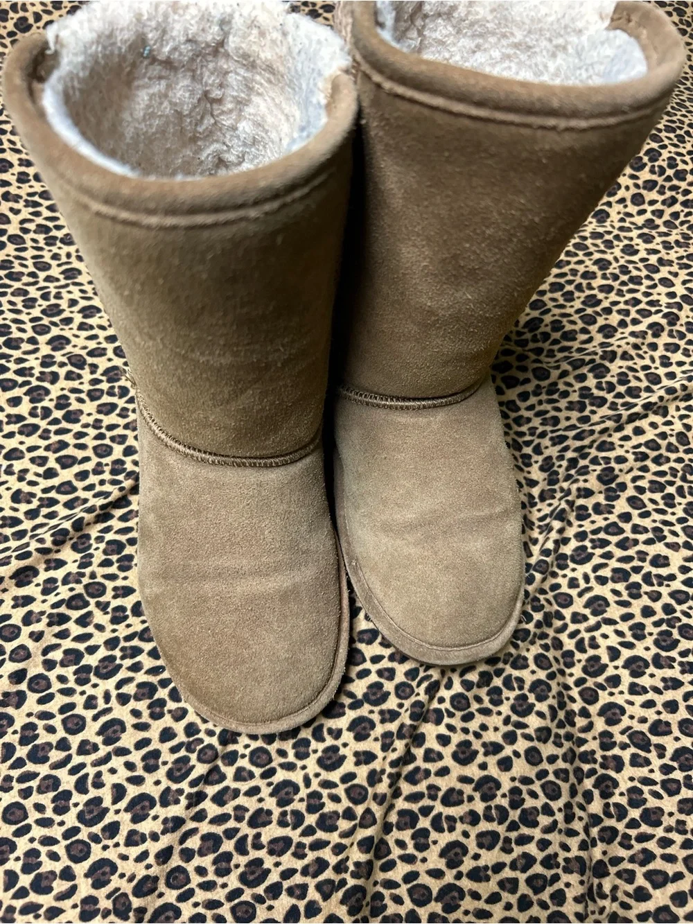 BearPaw soft suede